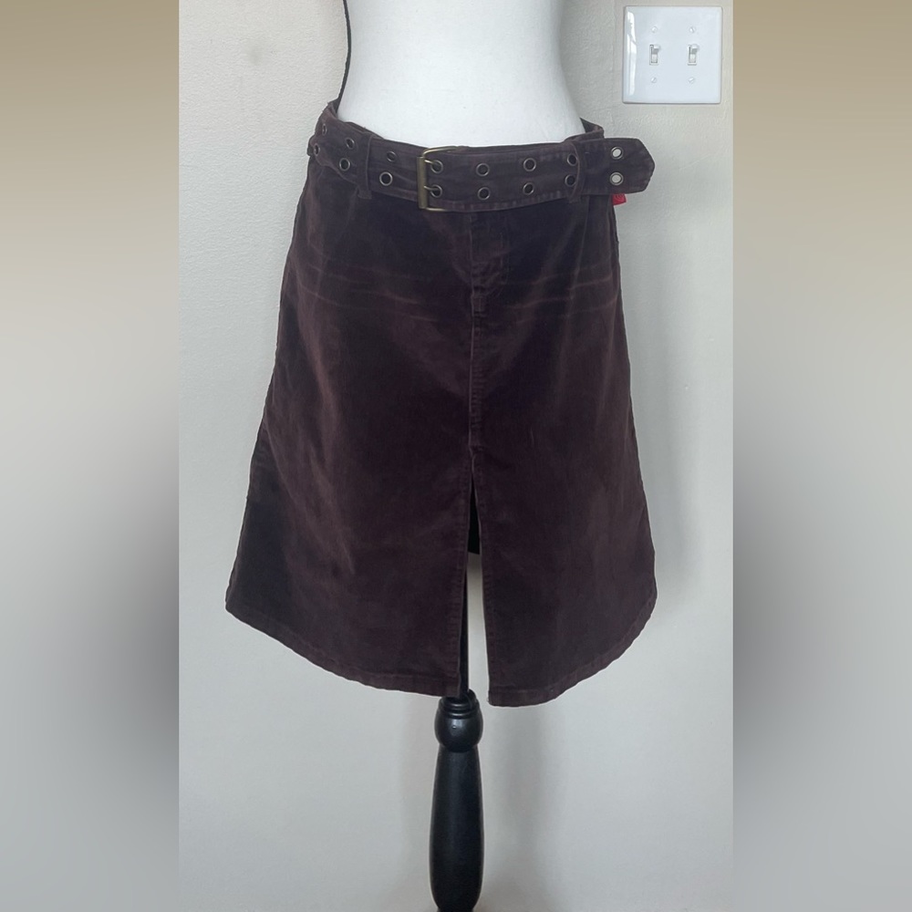 Vintage Y2K Corduroy Skirt with Chunky Belt